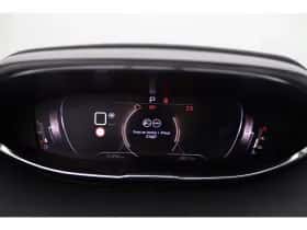 Peugeot 5008 (2022) thumbnail 5