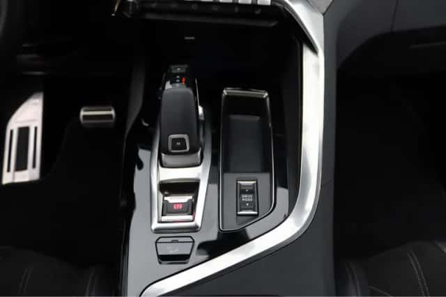Peugeot 5008 (2022) thumbnail 41