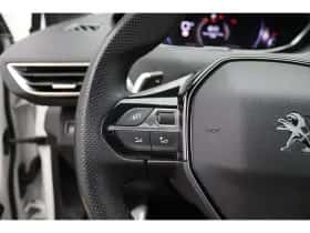 Peugeot 5008 (2022) thumbnail 45