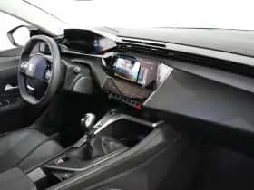 Peugeot 308 (2024) thumbnail 3
