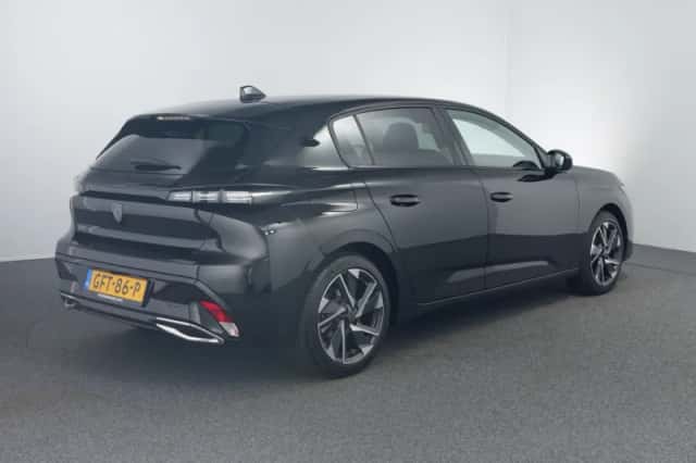 Peugeot 308 (2024) thumbnail 2