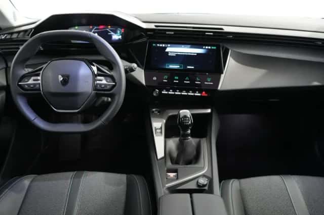 Peugeot 308 (2024) thumbnail 7