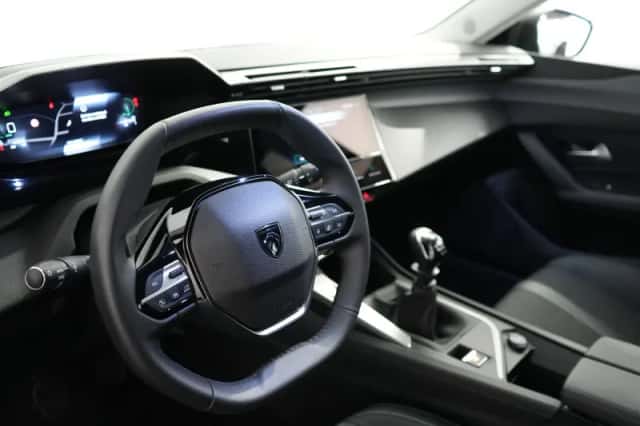 Peugeot 308 (2024) thumbnail 8
