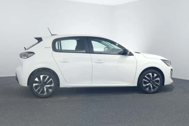 Peugeot 208 (2025) thumbnail 14