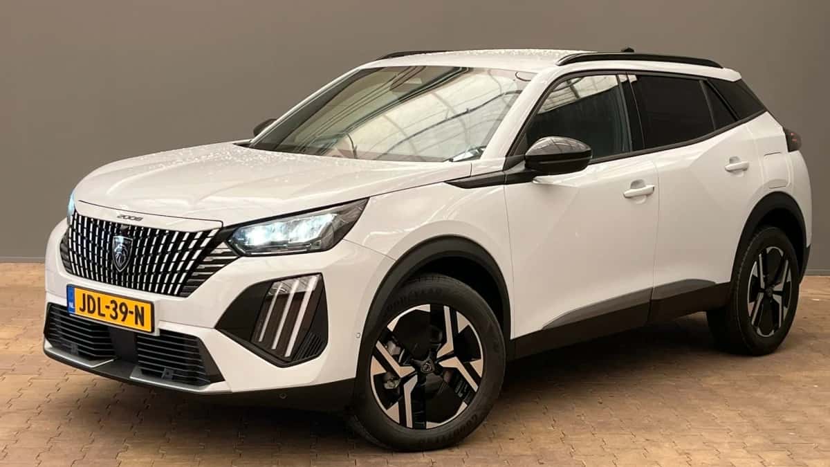 Peugeot 2008 (2025) — foto 1