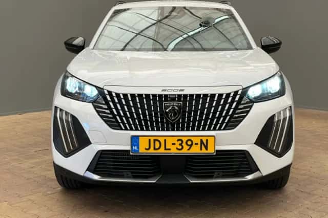 Peugeot 2008 (2025) thumbnail 5