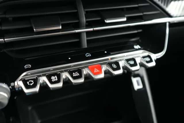 Peugeot 208 (2025) thumbnail 12