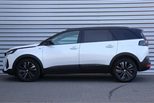 Peugeot 5008 (2024) thumbnail 2