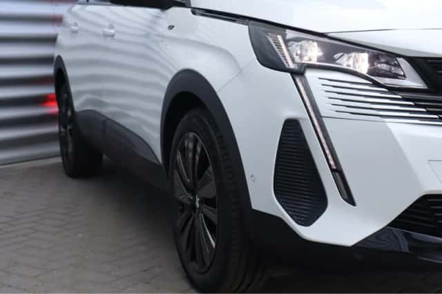 Peugeot 5008 (2024) thumbnail 18