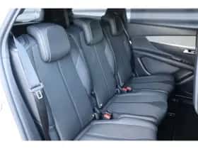 Peugeot 5008 (2024) thumbnail 23