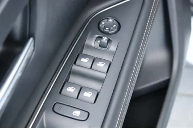 Peugeot 5008 (2024) thumbnail 25
