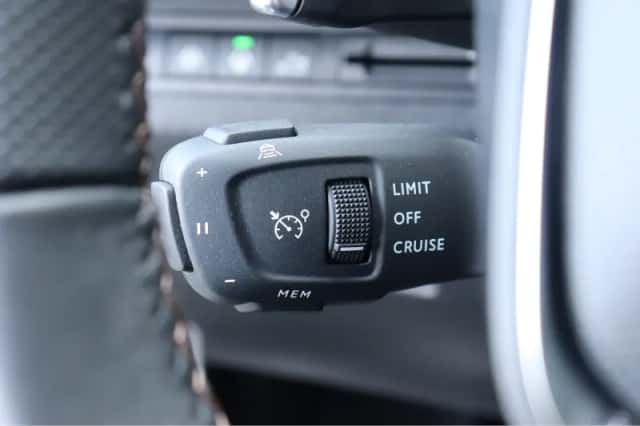 Peugeot 5008 (2024) thumbnail 27