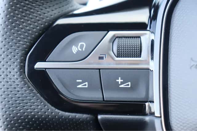 Peugeot 5008 (2024) thumbnail 29