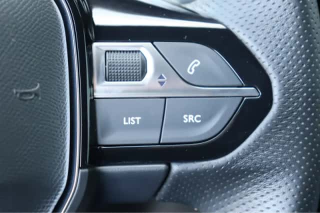 Peugeot 5008 (2024) thumbnail 31