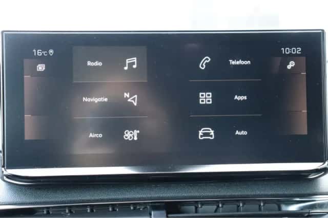 Peugeot 5008 (2024) thumbnail 37