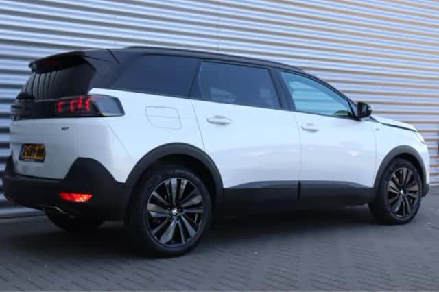 Peugeot 5008 (2024) thumbnail 7