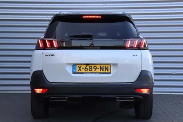 Peugeot 5008 (2024) thumbnail 8
