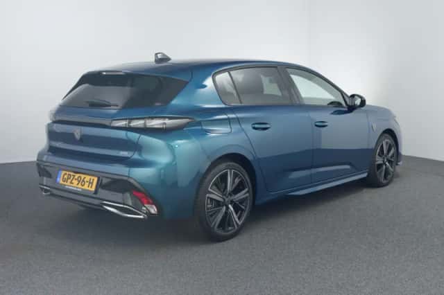 Peugeot 308 (2024) thumbnail 2