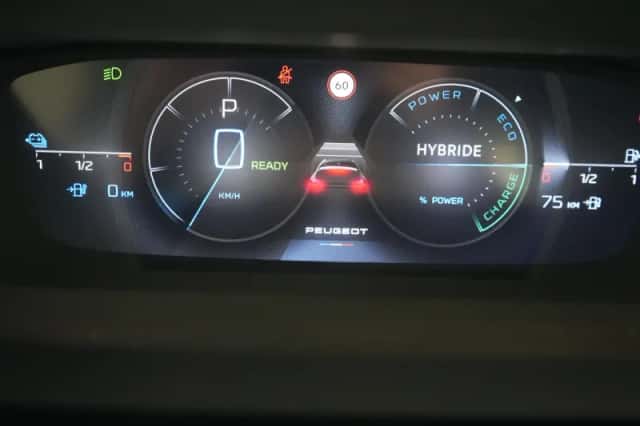 Peugeot 308 (2024) thumbnail 16