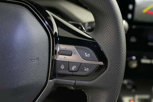 Peugeot 308 (2024) thumbnail 18