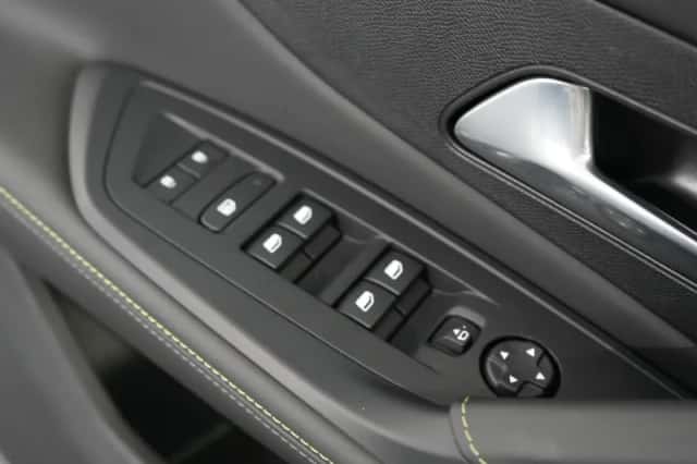 Peugeot 308 (2024) thumbnail 20