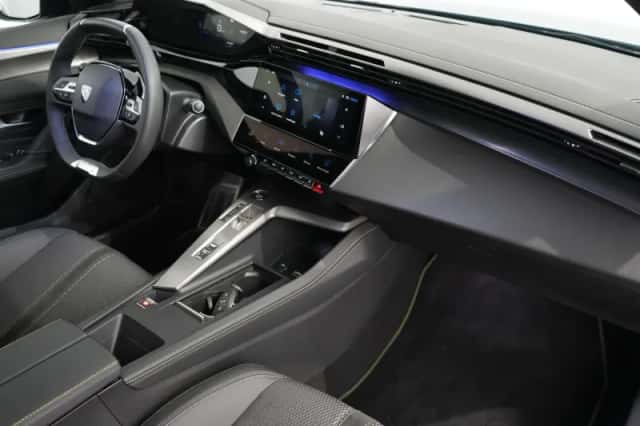 Peugeot 308 (2024) thumbnail 3