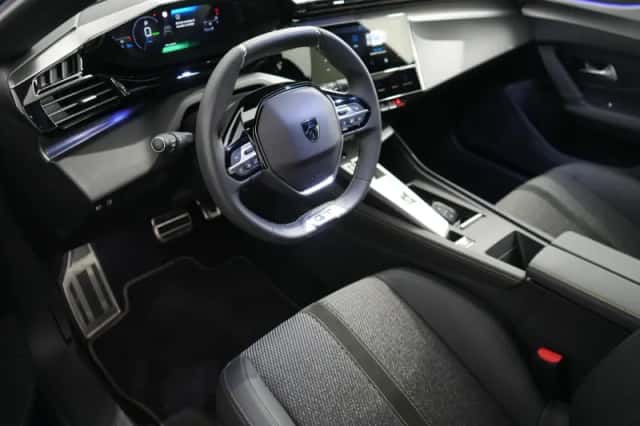 Peugeot 308 (2024) thumbnail 7