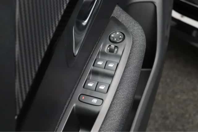 Peugeot 208 (2025) thumbnail 24