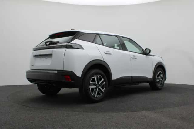 Peugeot 2008 (2025) thumbnail 3