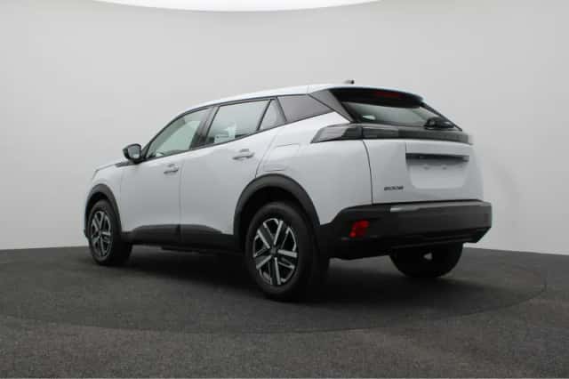 Peugeot 2008 (2025) thumbnail 4