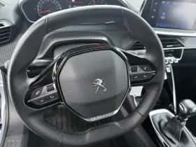Peugeot 2008 (2022) thumbnail 16