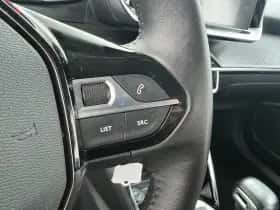 Peugeot 2008 (2022) thumbnail 23
