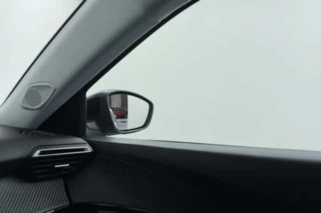 Peugeot 2008 (2022) thumbnail 30