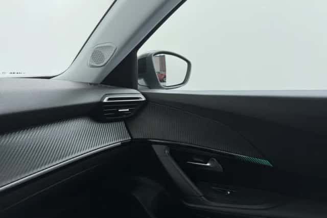 Peugeot 2008 (2022) thumbnail 31