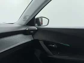 Peugeot 2008 (2022) thumbnail 31