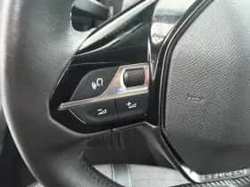 Peugeot 2008 (2022) thumbnail 33