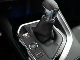 Peugeot 5008 (2023) thumbnail 16