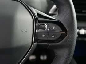 Peugeot 5008 (2023) thumbnail 18