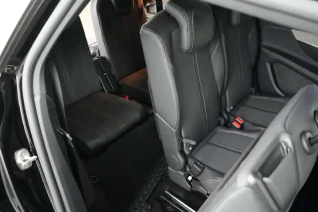 Peugeot 5008 (2023) thumbnail 29