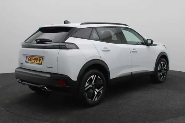 Peugeot 2008 (2024) thumbnail 2