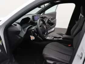 Peugeot 2008 (2024) thumbnail 11