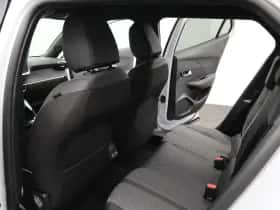 Peugeot 2008 (2024) thumbnail 12