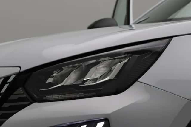 Peugeot 2008 (2024) thumbnail 16