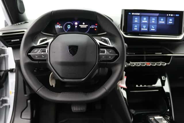 Peugeot 2008 (2024) thumbnail 3