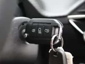 Peugeot 2008 (2024) thumbnail 21