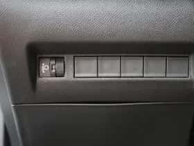 Peugeot 2008 (2024) thumbnail 25