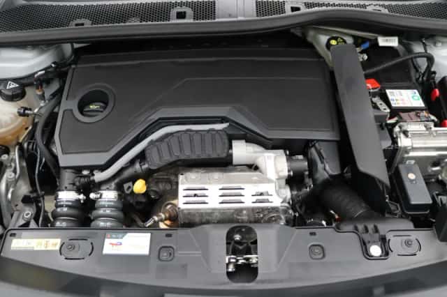 Peugeot 2008 (2024) thumbnail 32