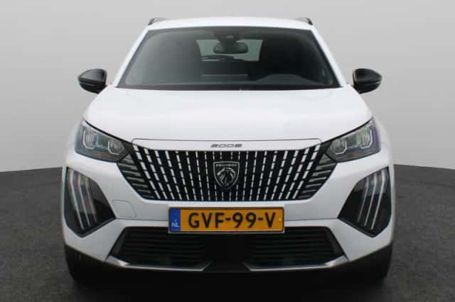 Peugeot 2008 (2024) thumbnail 5