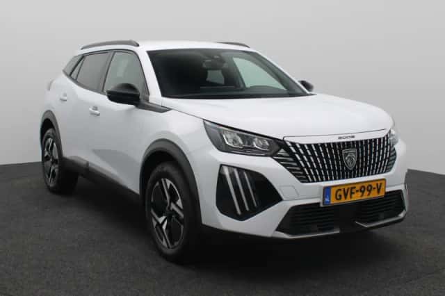 Peugeot 2008 (2024) thumbnail 9
