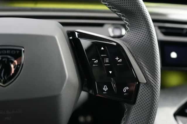 Peugeot e-3008 (2025) thumbnail 21